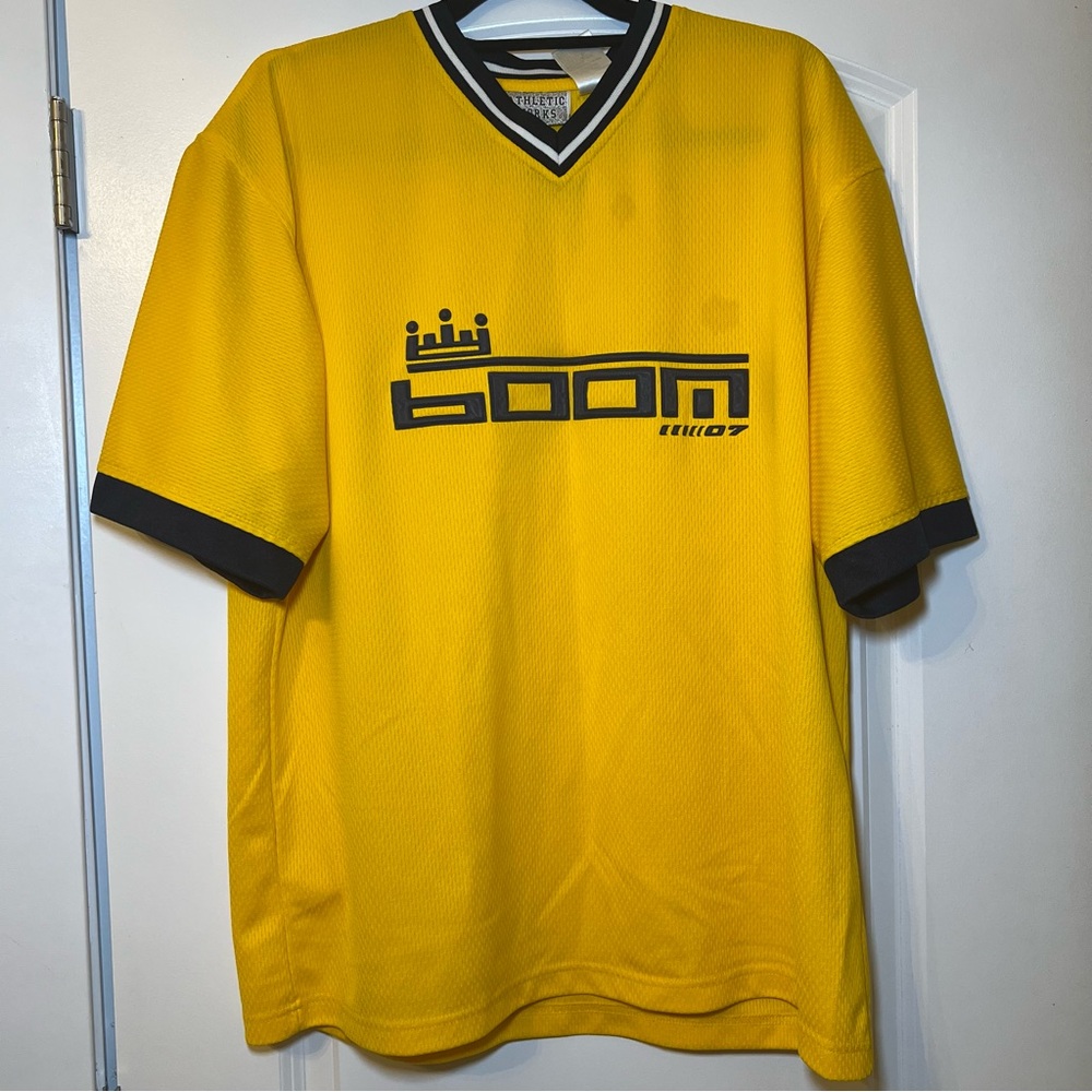 Vintage Athletic Sports Yellow Crown Boom 2007 Jersey Like Short Sleeve Shirt L